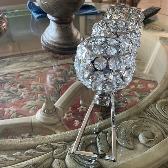 Beautiful 3 candle holder decoration for home just like new - Picture 4 of 4